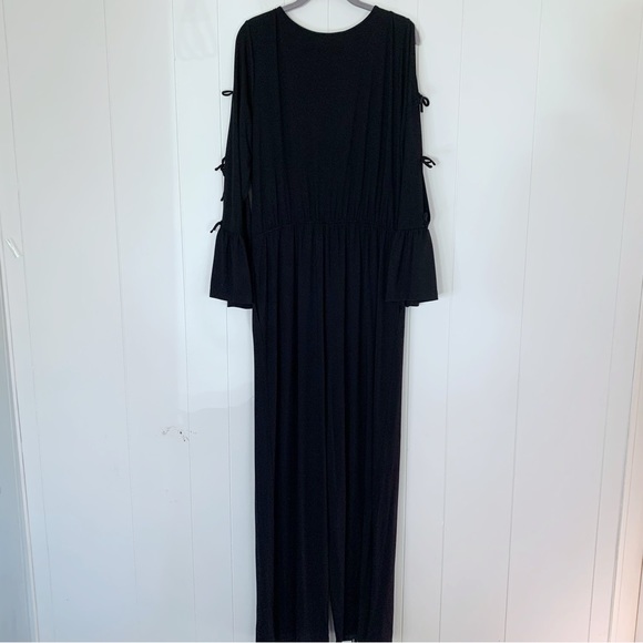 NWT BB Dakota Black Tie Sleeve Jumpsuit L - Picture 3 of 10
